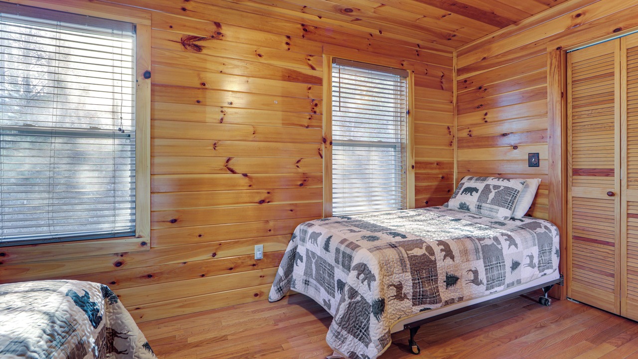 Photo of Bedroom in Cherokee
