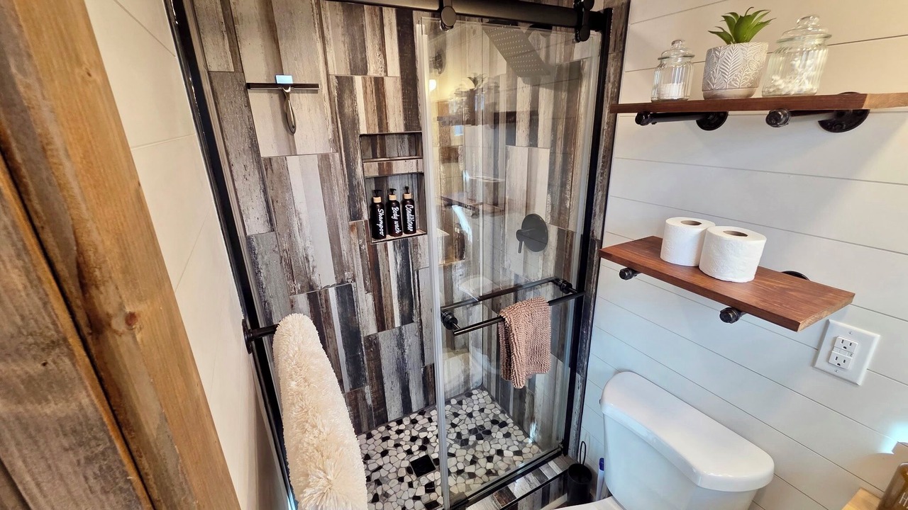 Photo of Bathroom in Waynesville
