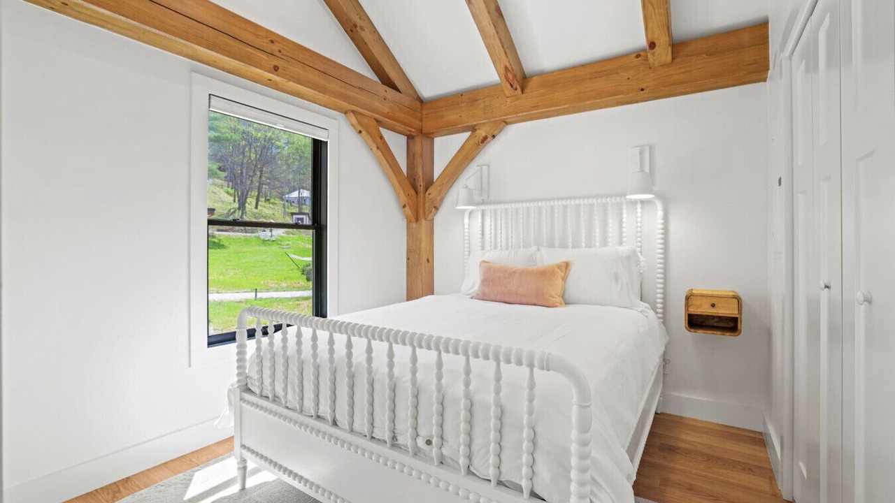 Photo of Bedroom in Sugarfork