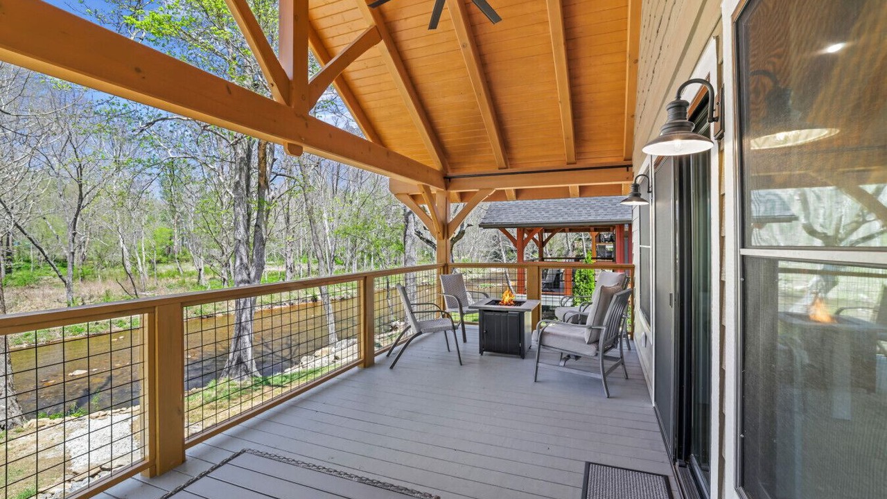 Photo of Patio Balcony in Sugarfork