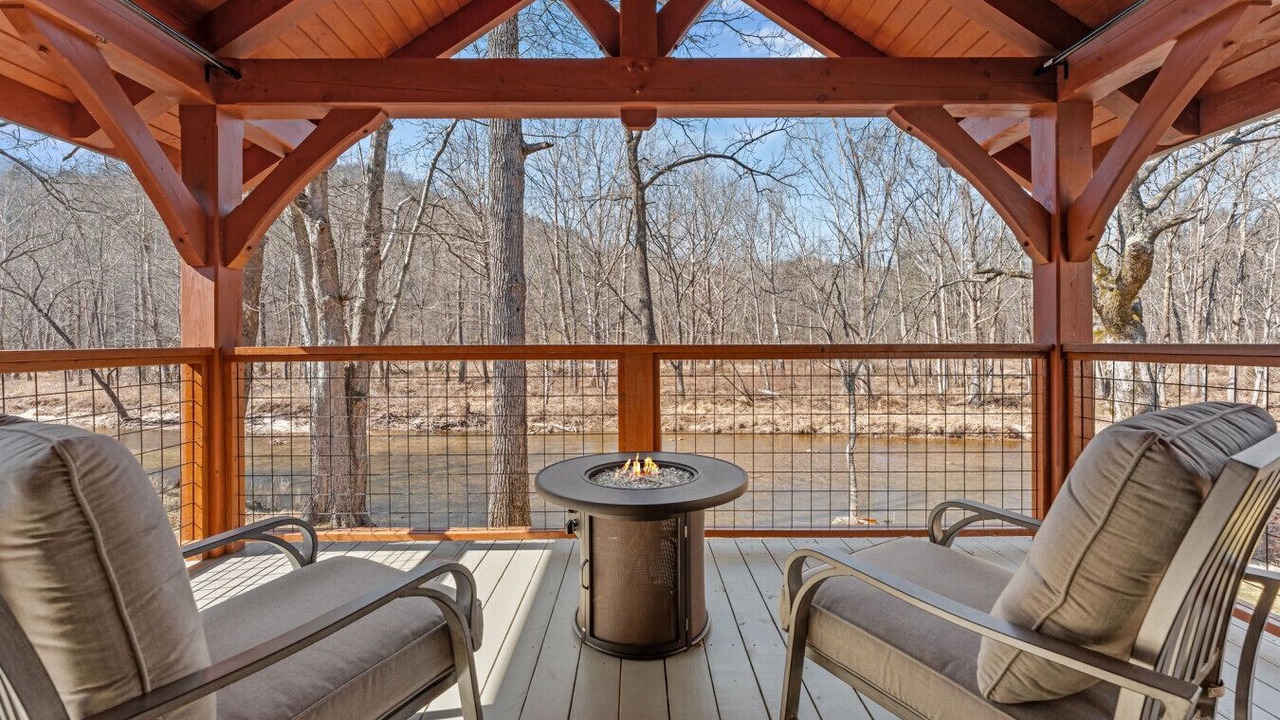Photo of Patio Balcony in Sugarfork