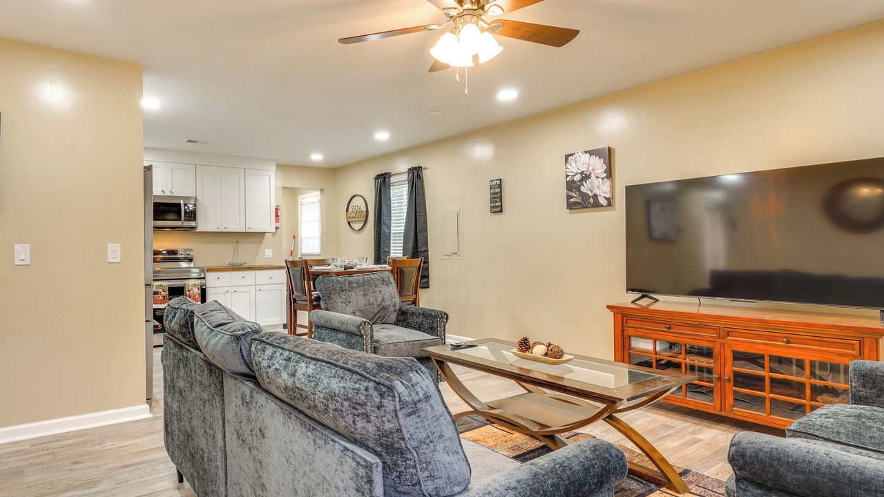 Photo of Livingroom in West Ashley