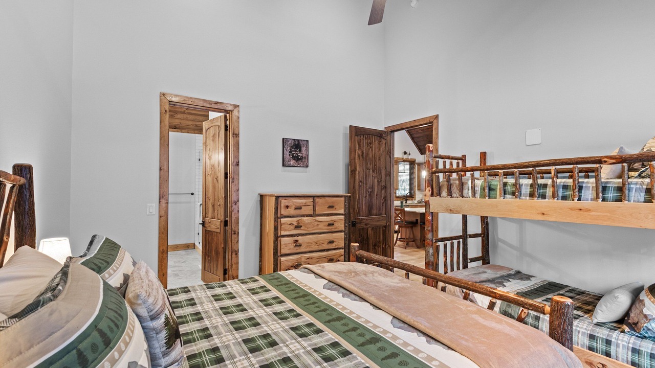 Photo of Bedroom in Beech Mountain