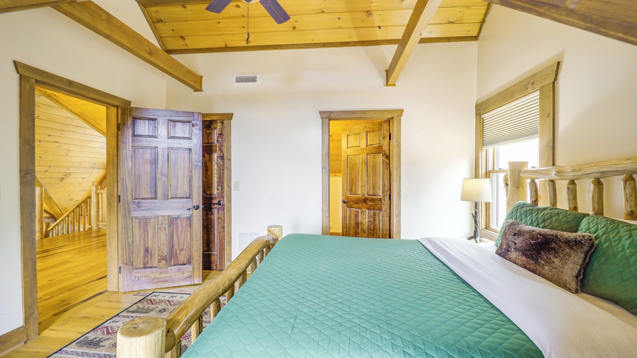 Photo of Bedroom in Spruce Pine