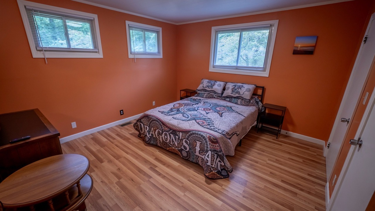 Photo of Bedroom in Tapoco