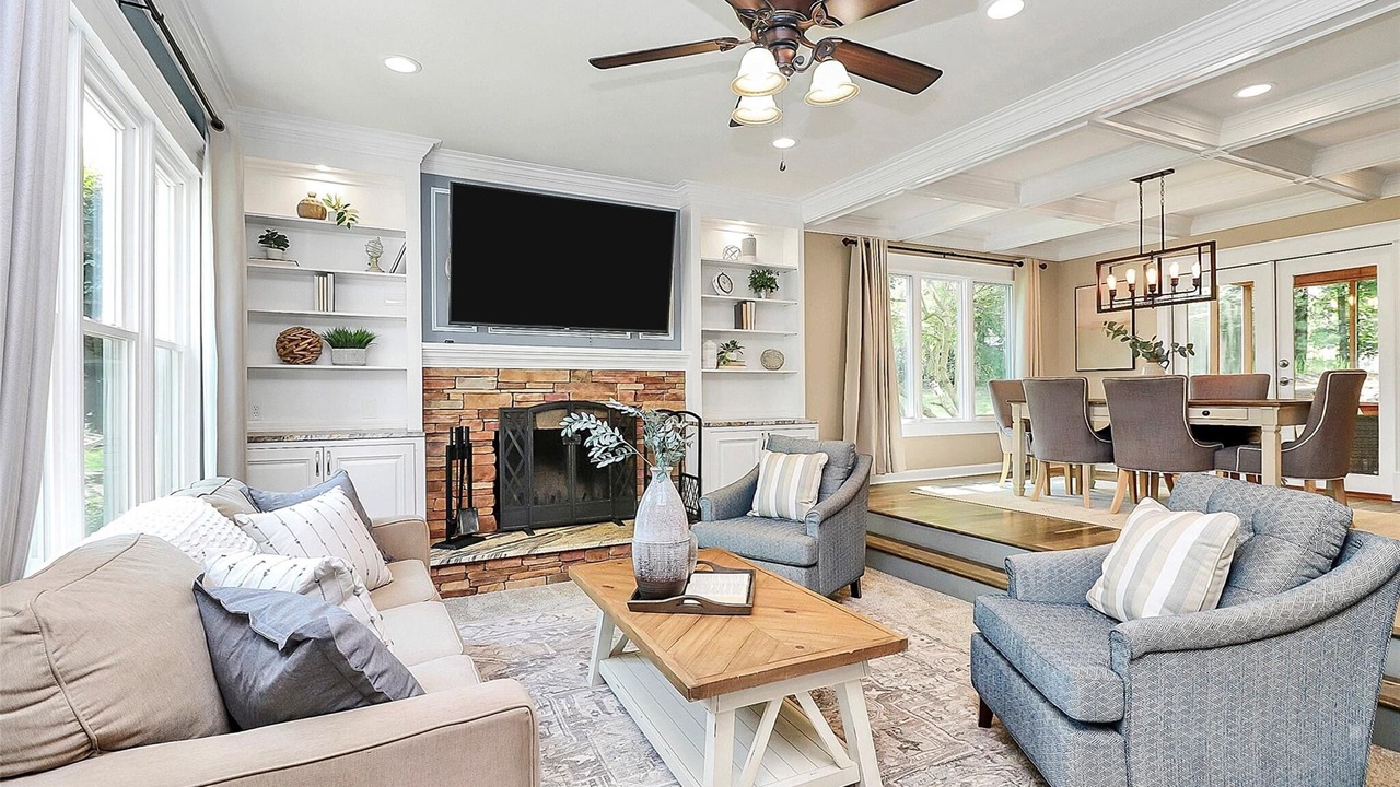 Photo of Livingroom in Matthews