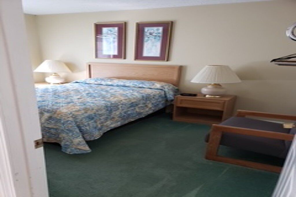 Photo of Bedroom in Benton