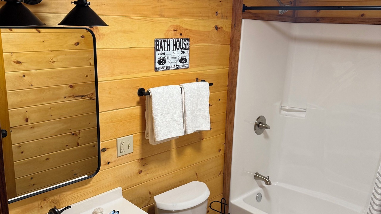 Photo of Bathroom in Spencer