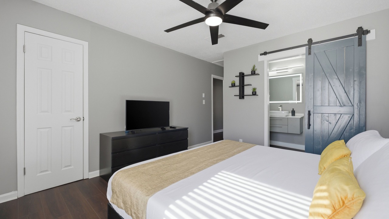 Photo of Bedroom in Peachtree Corners