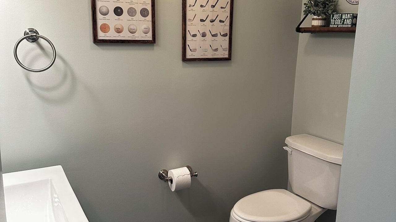 Photo of Bathroom in La Follette
