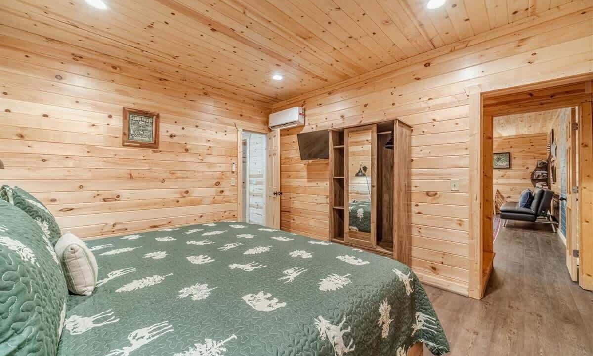 Photo of Bedroom in Cleveland