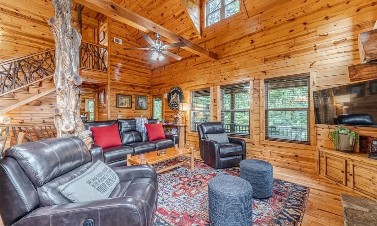 Photo of Livingroom in Cleveland