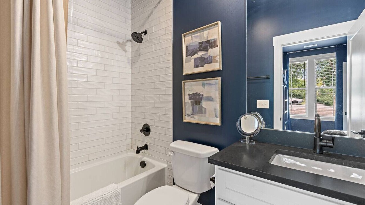 Photo of Bathroom in Haynes Area
