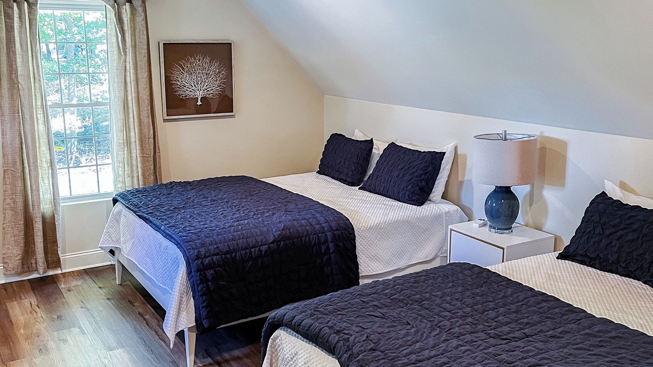 Photo of Bedroom in Troutman