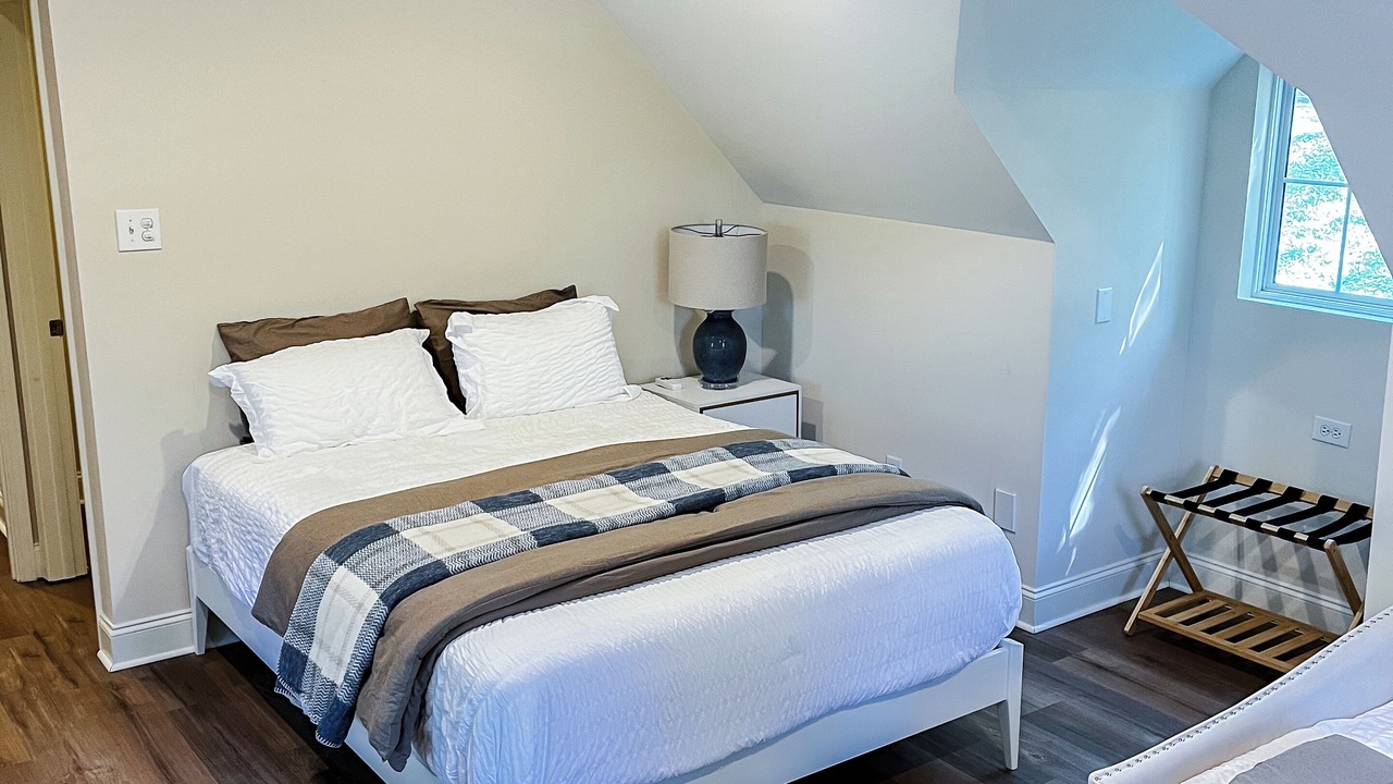 Photo of Bedroom in Troutman