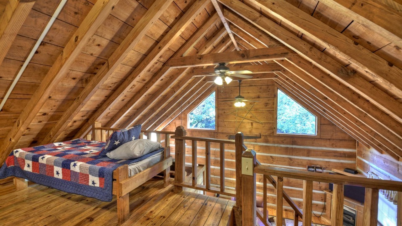 Photo of Bedroom in Copperhill