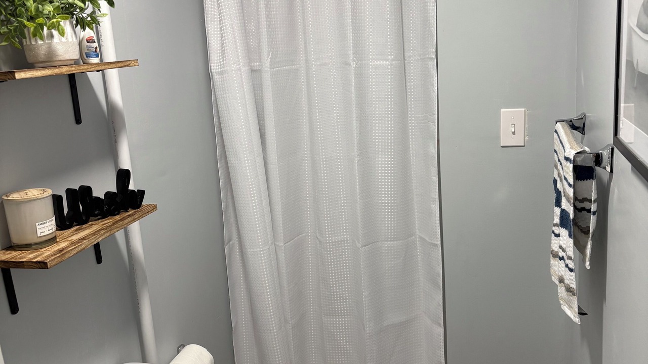 Photo of Bathroom in Rocky Face
