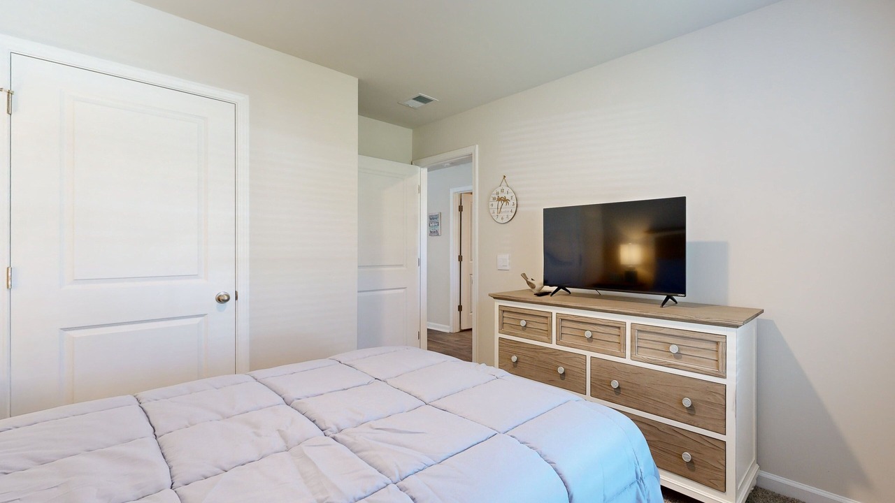 Photo of Bedroom in Ocean Isle Beach