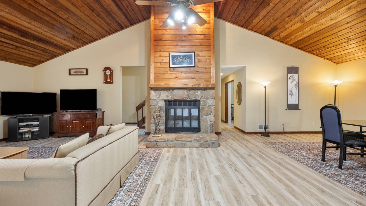 Photo of Livingroom in East Cobb