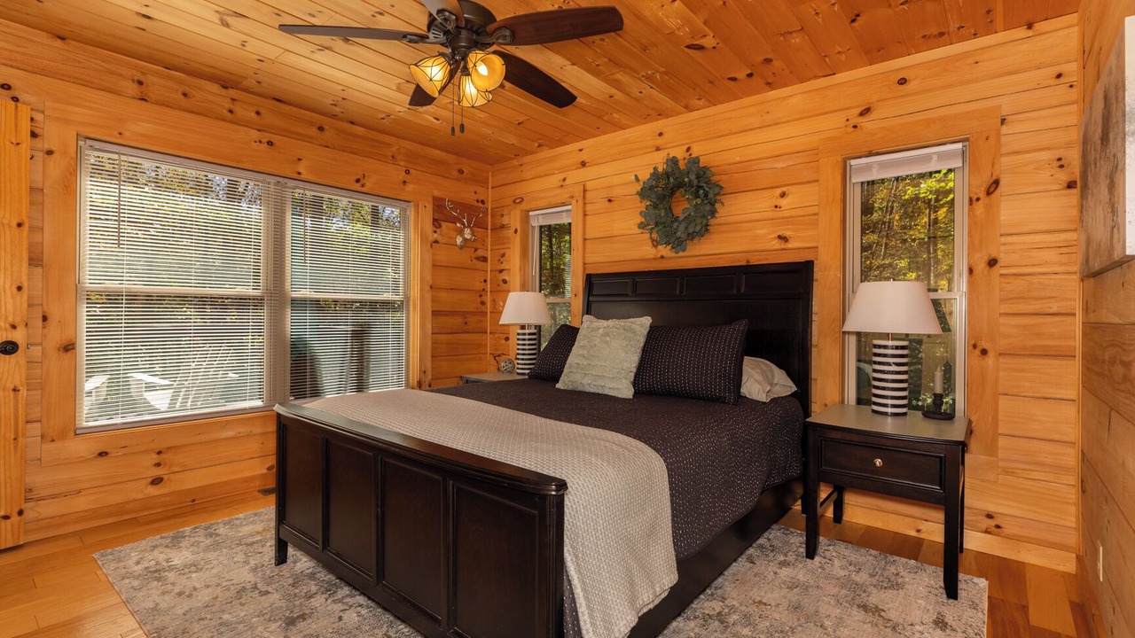 Photo of Bedroom in Deep Gap