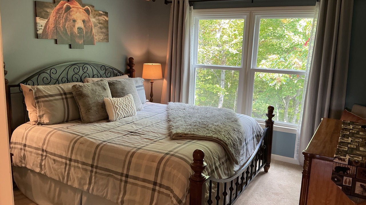 Photo of Bedroom in Lake Toxaway