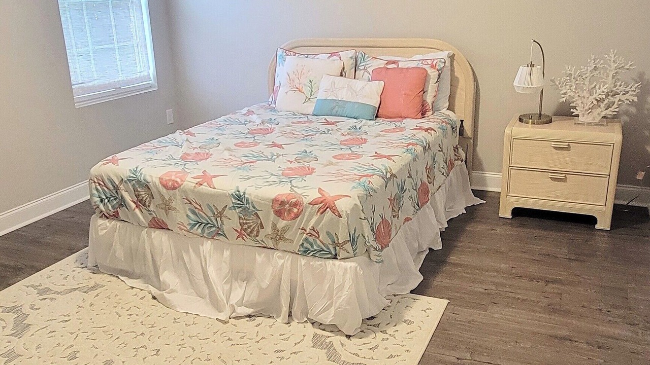 Photo of Bedroom in Sunset Beach