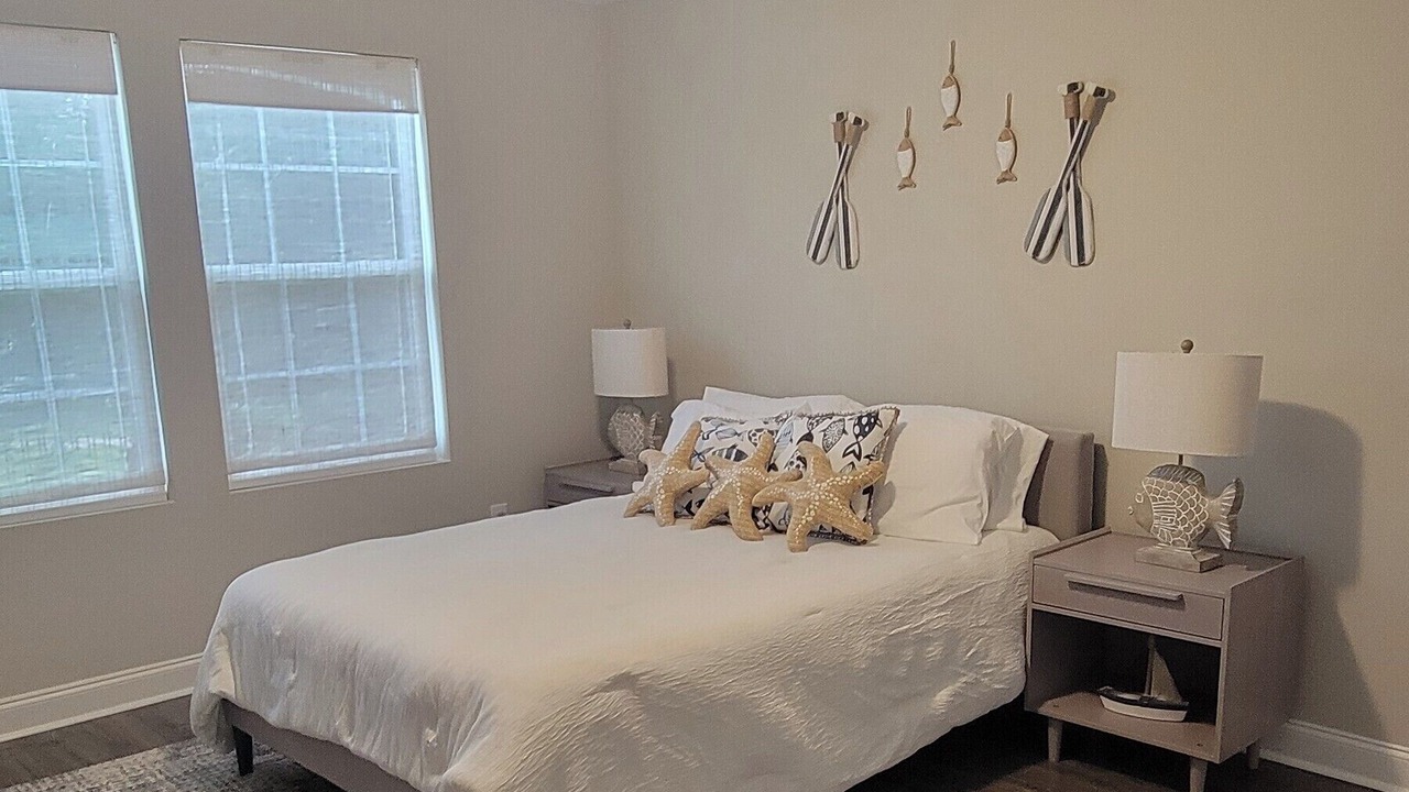 Photo of Bedroom in Sunset Beach