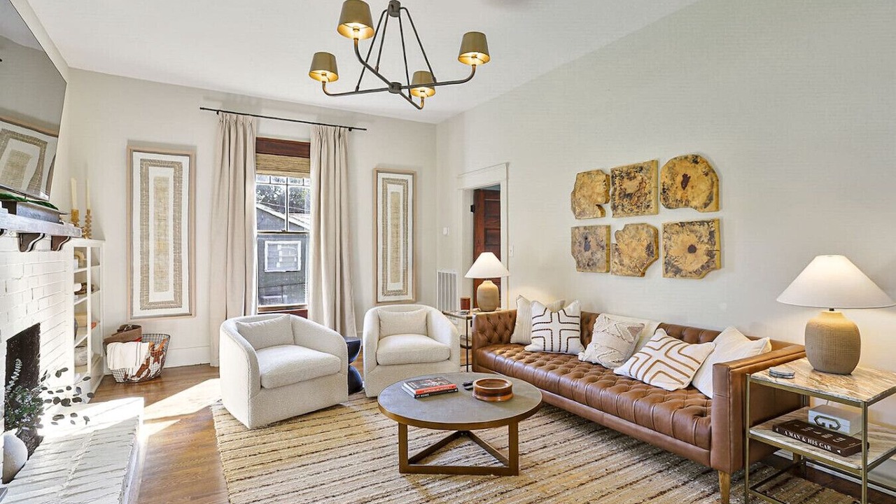 Photo of Livingroom in Knoxville