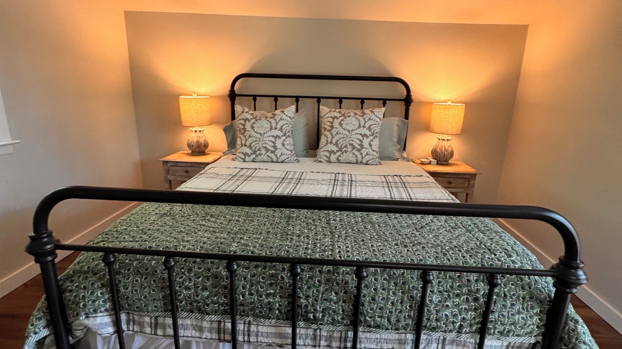 Photo of Bedroom in Mountain Rest