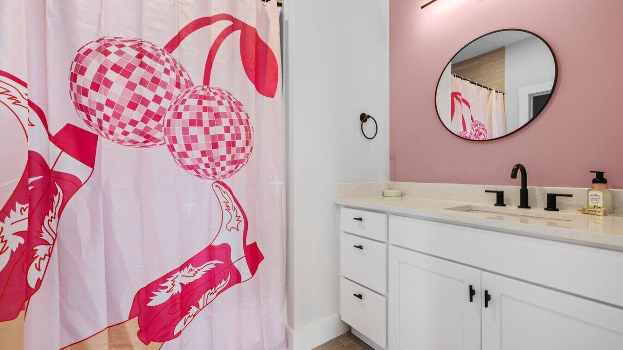 Photo of Bathroom in Talbot's Corner