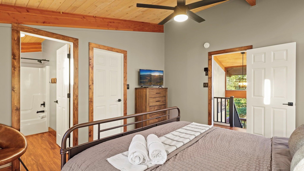 Photo of Bedroom in Beech Mountain