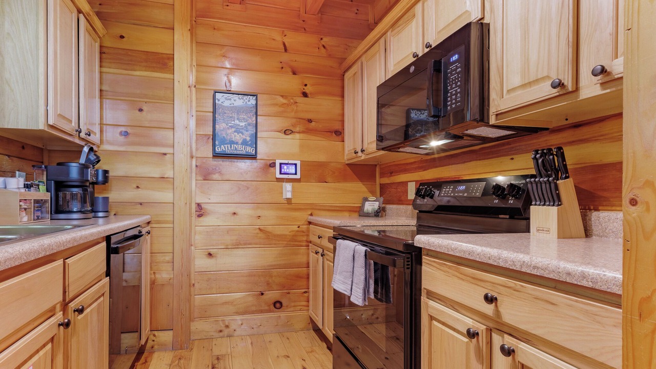 Photo of Kitchen in Black Bear Falls