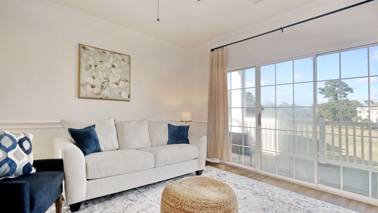 Photo of Livingroom in Central Myrtle Beach