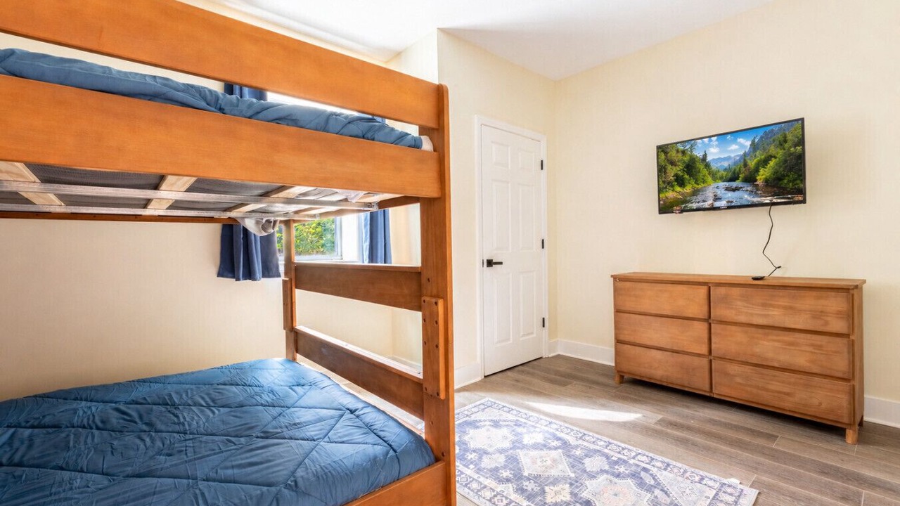 Photo of Bedroom in Helen