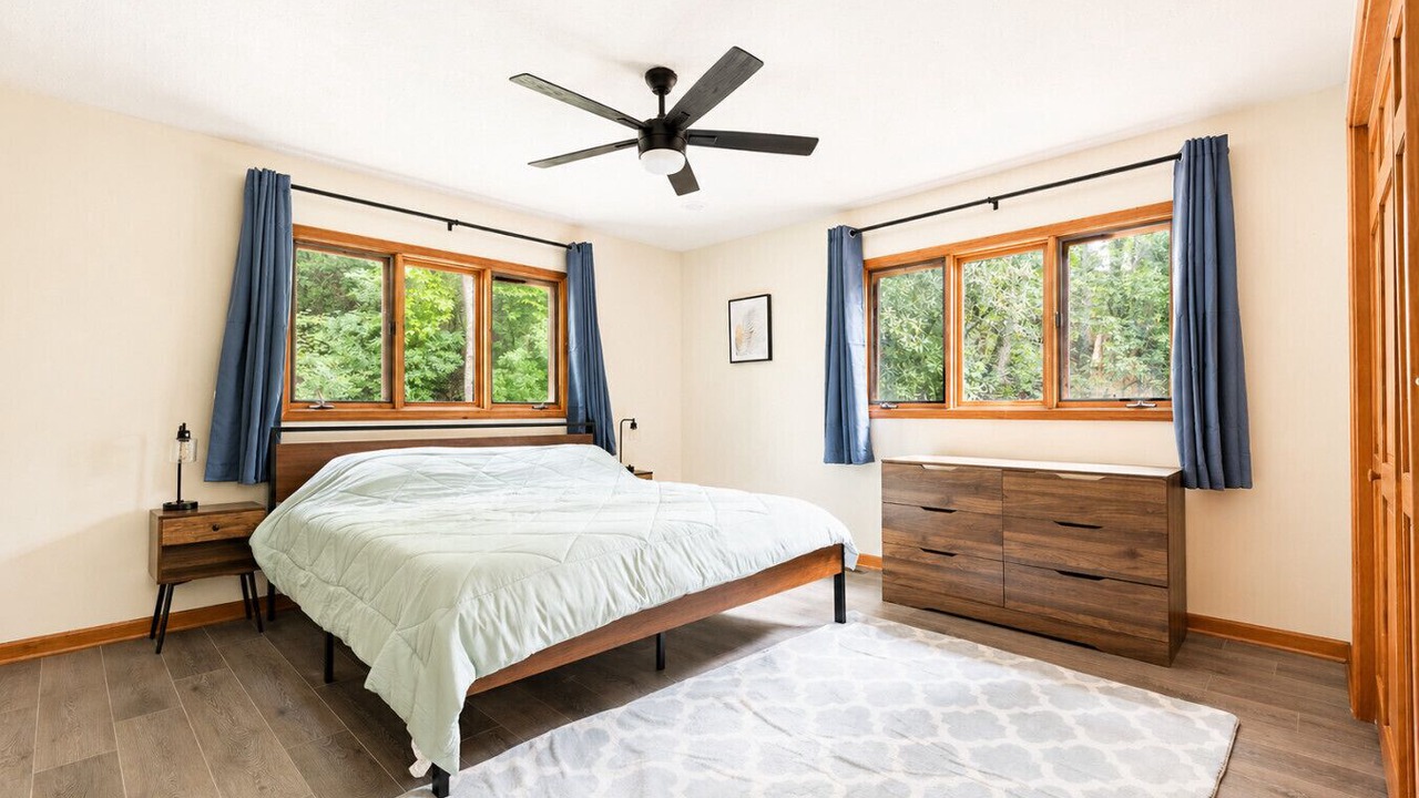 Photo of Bedroom in Helen