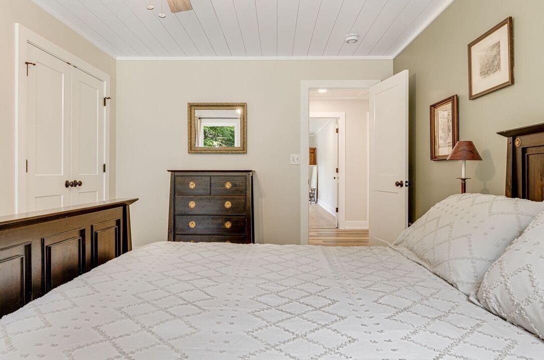 Photo of Bedroom in Candler