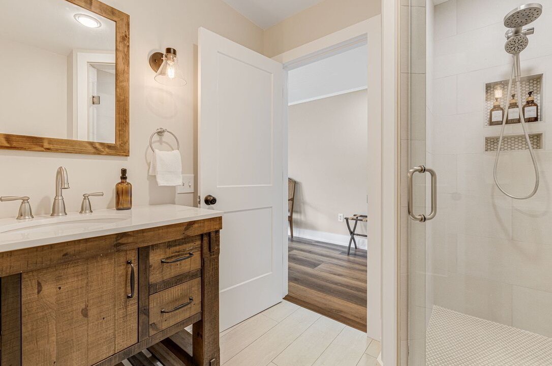 Photo of Bathroom in Candler
