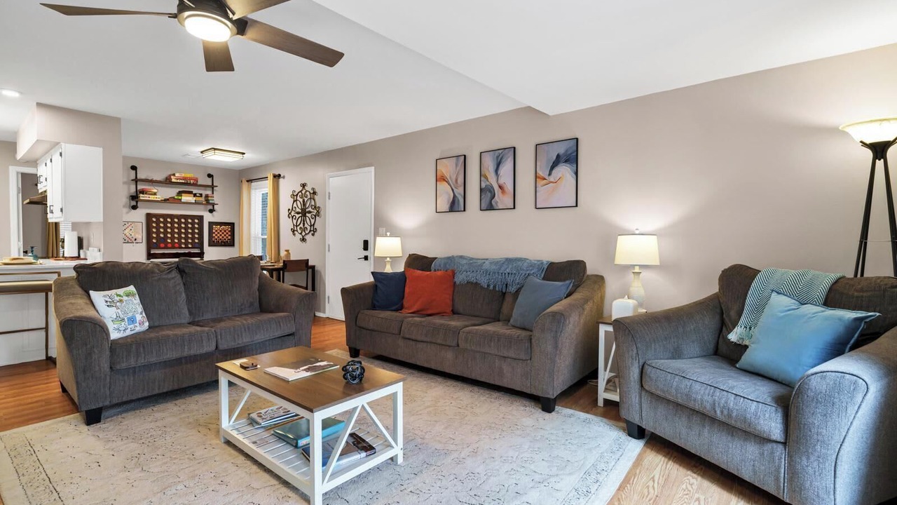 Photo of Livingroom in Ocean Ridge