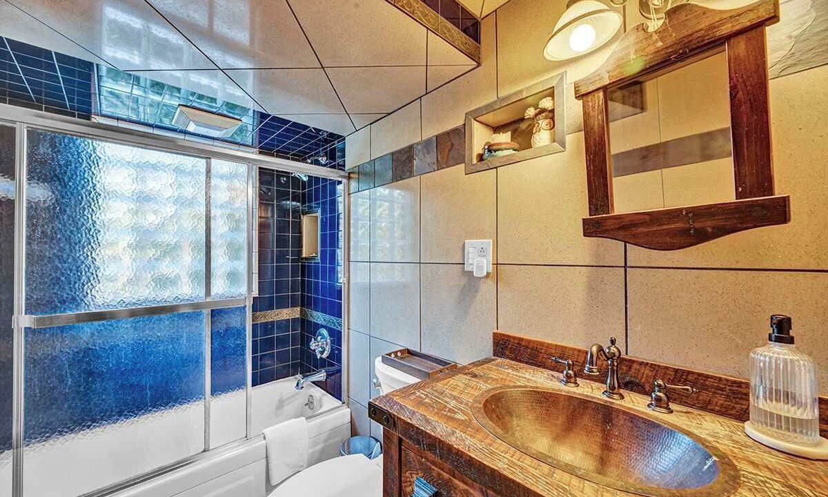 Photo of Bathroom in Beech Mountain