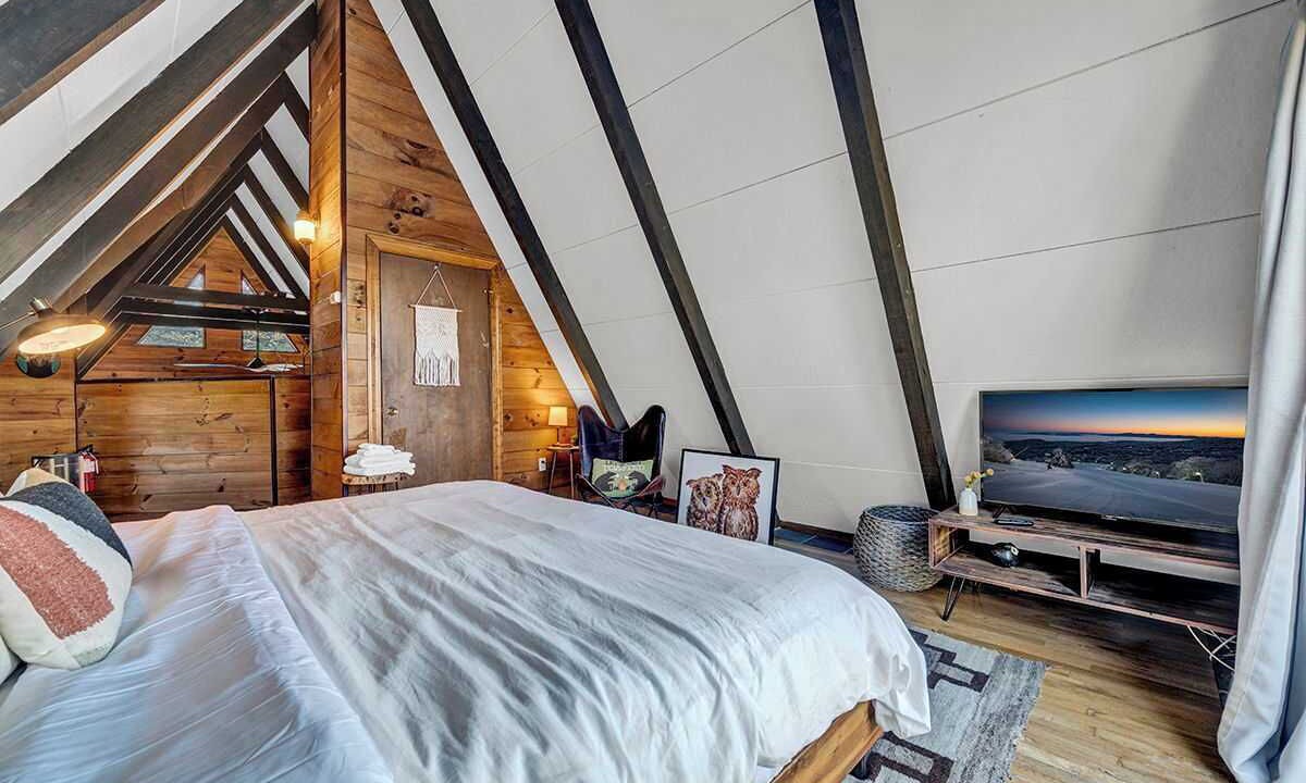 Photo of Bedroom in Beech Mountain