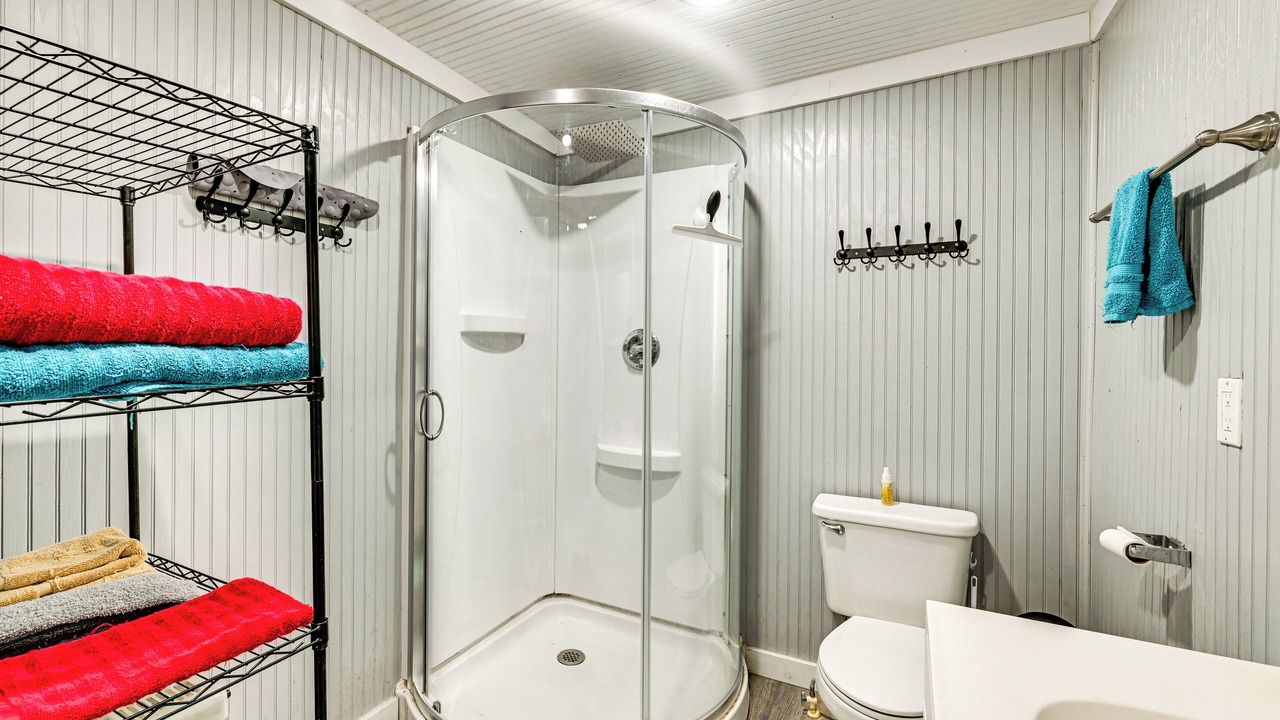 Photo of Bathroom in Byrdstown