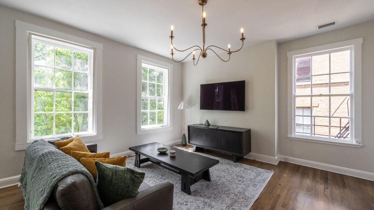 Photo of Livingroom in Pendleton