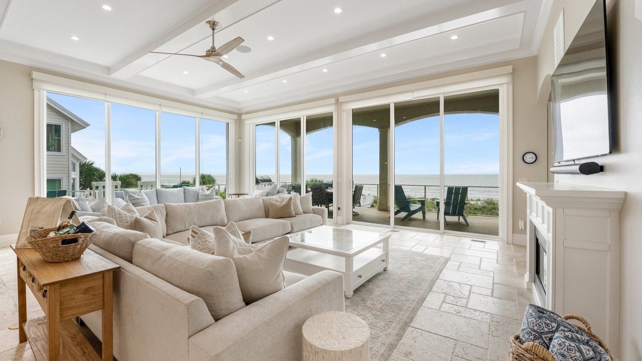 Photo of Livingroom in North Forest Beach