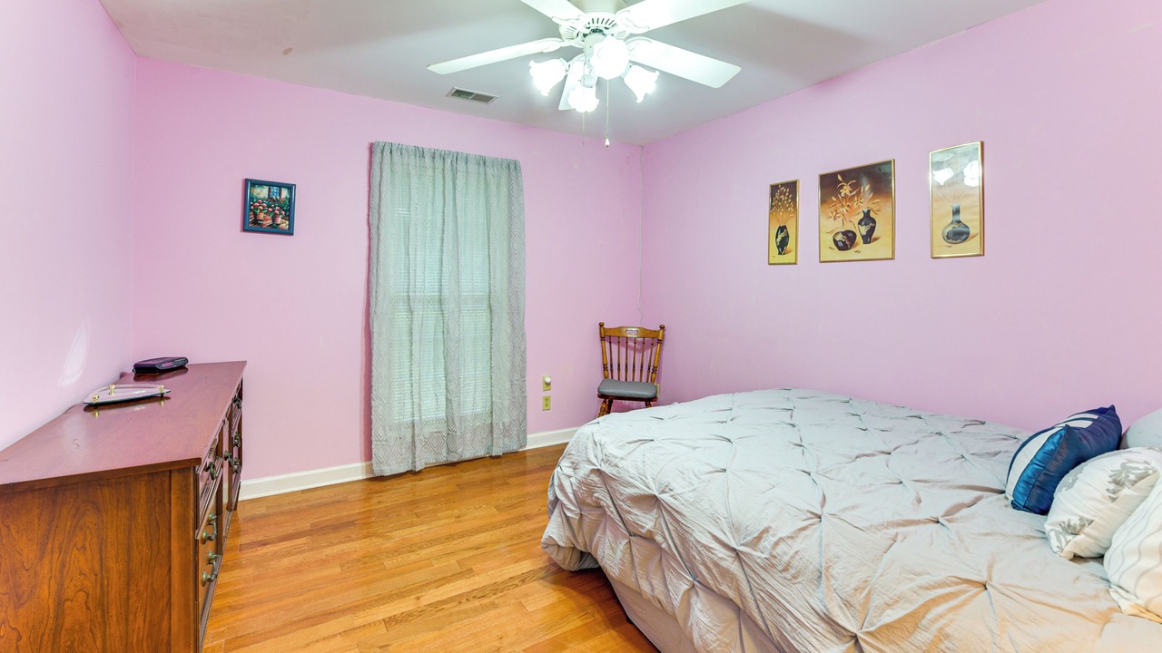 Photo of Bedroom in Beaufort