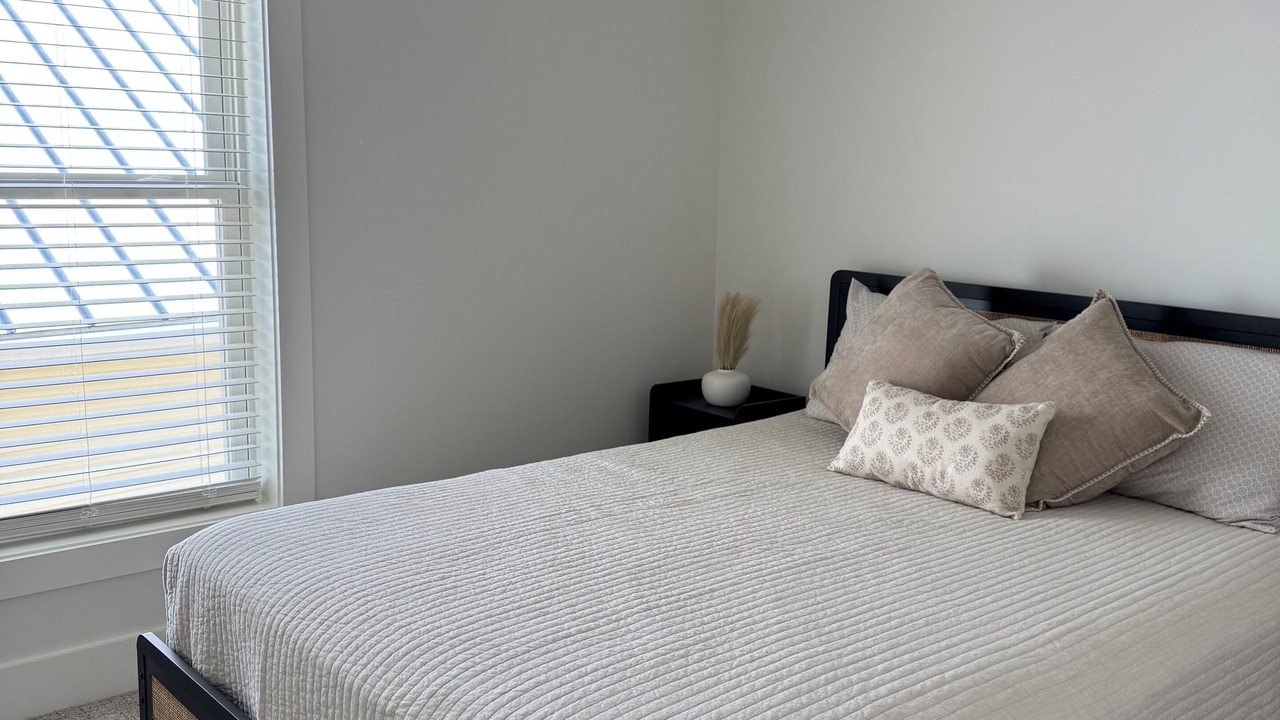 Photo of Bedroom in La Follette