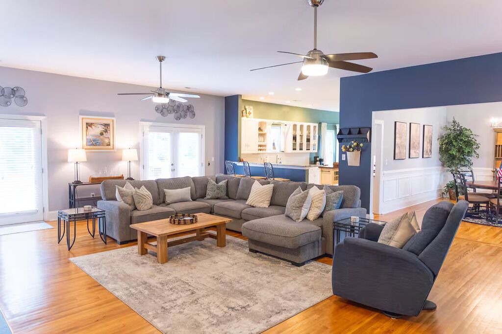 Photo of Livingroom in West Ashley