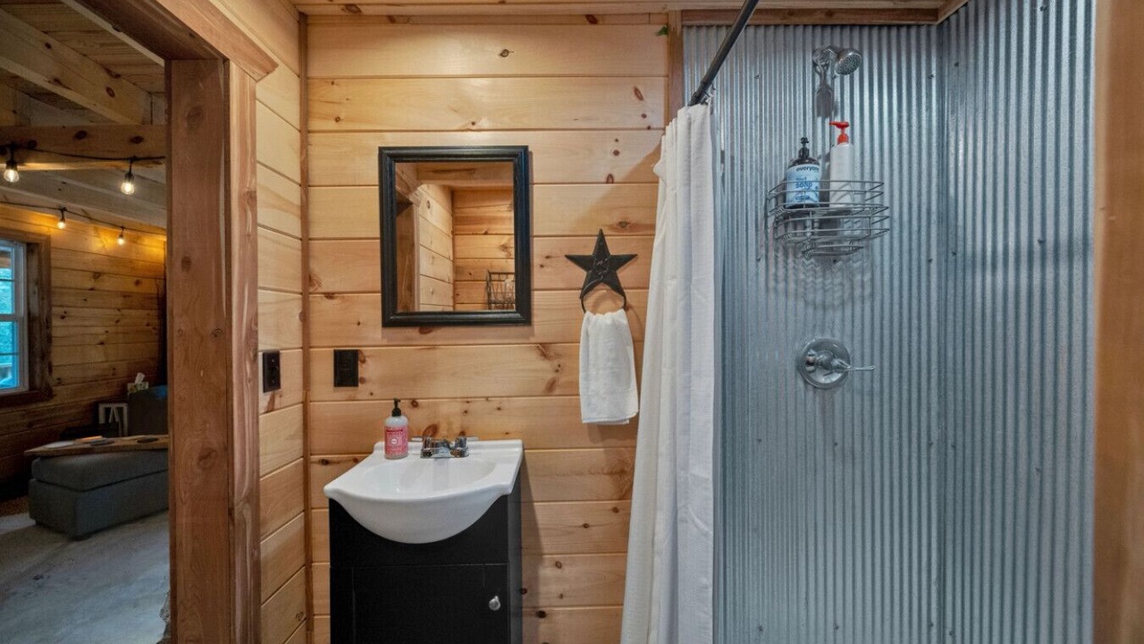 Photo of Bathroom in Jamestown