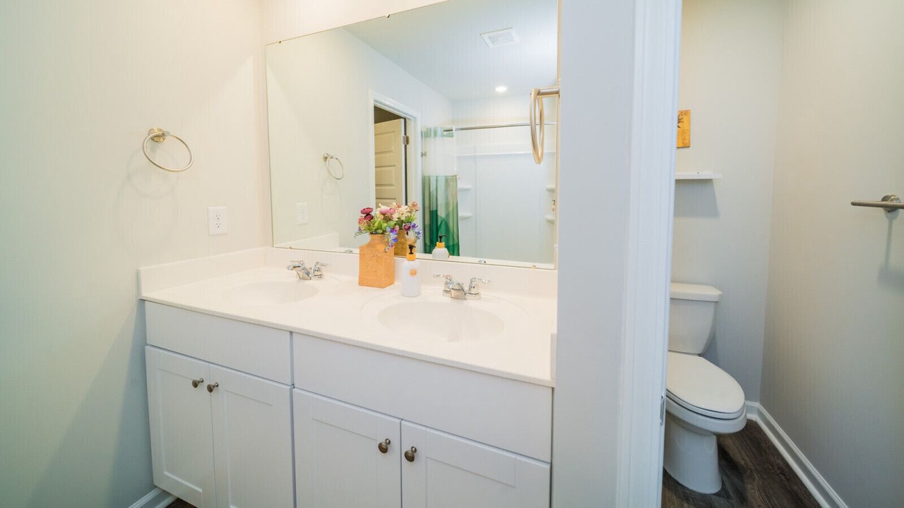 Photo of Bathroom in Ash
