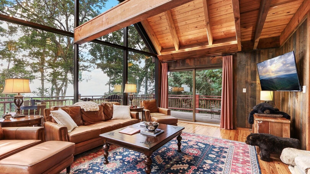 Photo of Livingroom in Blowing Rock