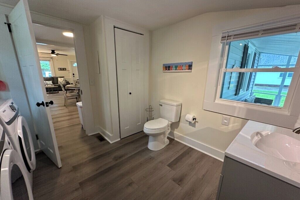 Photo of Bathroom in Myrtle Grove